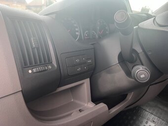CAPRON obytný 5-6mist 198tkm 95kw Iveco - 15