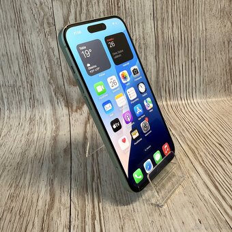 iPhone 15 128GB, zelený (12 měsíců záruka) - 15