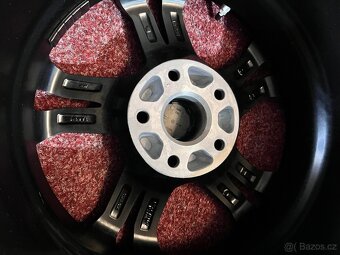 5x114,3 R16 originál alu Toyota Corolla - TPMS - ET40 - 15