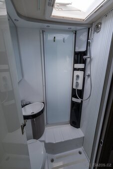 Obytný vůz HOBBY OPTIMA A70 2022 s klimatizací a solárem - 15