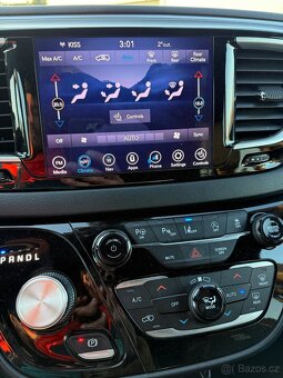 Chrysler Pacifica 2019 verze S. Panorama, 360kam. tažné - 15