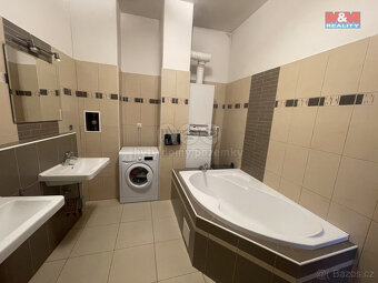 Pronájem bytu 3+kk, 100 m², Žatec, ul. Žižkovo náměstí - 15