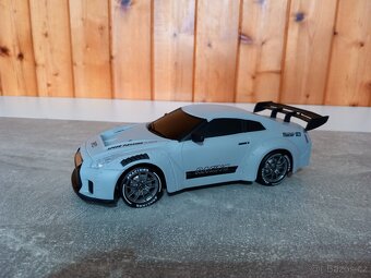 RC Drift Car 1:24, 4WD, NISSAN GTR - 15