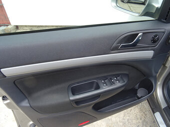 Škoda Octavia 2.0TDi,103kW,S.kn,po servise - 15