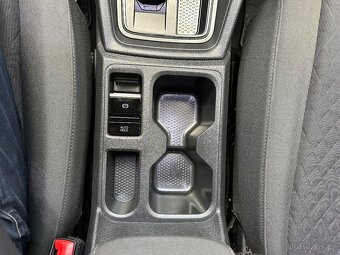 Caddy 2,0Tdi,DSG,1.maj.Čr,tažné,výhřevy,DPH - 15