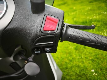 Piaggio Beverly 350 i.e. ABS/ASR Sport Touring (2016) TOP, 7 - 15