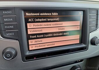 Volkswagen Passat 2,0TDI 110kW Variant BlueMotio - 15
