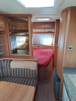 Karavan HOBBY 560, palandy - 15