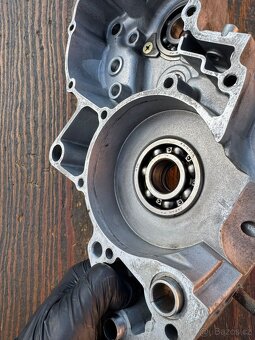 Komplet klikové skříně levý pravý blok kartery Yamaha YZ 125 - 15