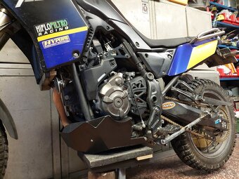 Yamaha Tenere 700 kryt motora - 15