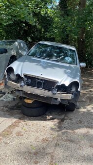Mercedes w211 w212 díly - 15
