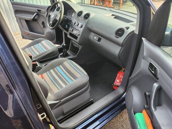 Volkswagen Caddy 1.6 TDI 75kw 5 míst tažné zařízení, hagusy - 15