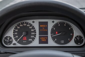 Mercedes-Benz B trieda 150 - 15