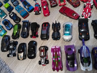 Hot-wheels sada 134 aut - 15