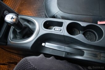 Nissan Qashqai 1.6i 96kW 2011 - 15