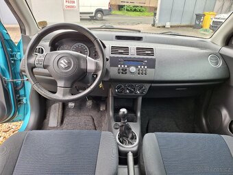 Suzuki Swift 1.3i 68KW Tažné zař. klima, S.Kniha - 15