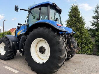 New Holland T8020  rok vyroby 2008 - 15
