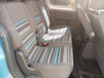 VW Caddy maxi 2,0tdi,103kw,dsg,serviska,7 mist - 15