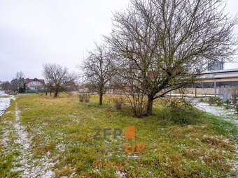 Prodej pozemku pro bydlení o rozloze 1 494 m2 - Kroměříž - B - 15