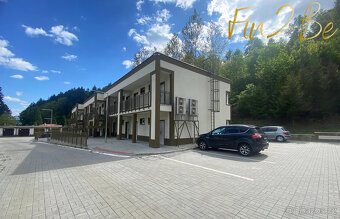 Pronajmu plně zařízený byt 1+kk, 27,4 m2, parking a lyžárna/ - 15