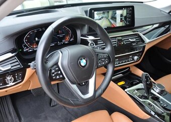 BMW Řada 5 530d xD LUXURY ZÁRUKA LASER - 15