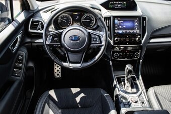 Predám Subaru Forester 2.0i Comfort CVT - 15