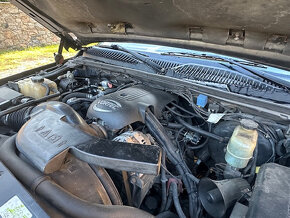 Chevrolet Suburban 5,3i V8 4x4  BEZ KOROZE i na splátky všem - 15