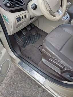 Prodám Renault grand Scénic - 15