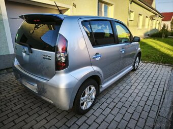 Daihatsu sirion 1,3i 64 kw - 15