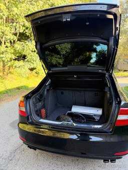 Škoda Superb II facelift 3.6 V6 FSI DSG 4x4 Lauri&klement - 15