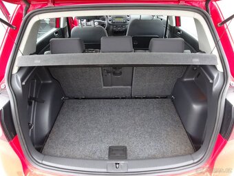 VW Golf 1.4i r.v.2005 (55 kw) stk:10/2026 DĚDICTVÍ - 15