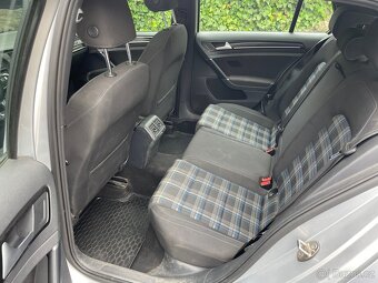 VW Golf GTE - 15
