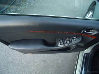 Toyota Avensis 1.8 VVT-i 16V AUTOKLIMA - 15