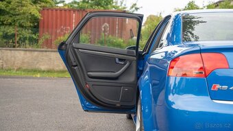 Audi RS4 quattro (generace B7) 2006 - 15