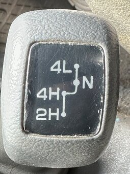 Prodame sve chaluparske Mitsubishi Pajero plnne funkcni - 15