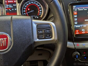 Fiat Freemont 2.0MJT 7MÍST TEMPOMAT, PDC - 15