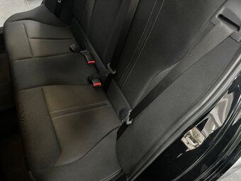 BMW 120d xDrive F20 2017 172.000KM nová STK a servis - 15