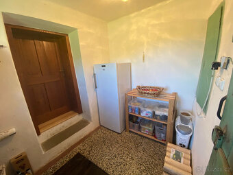 🏠 Venkovský dům s velkým pozemkem 2002 m² – Zákřov u Tršic - 15
