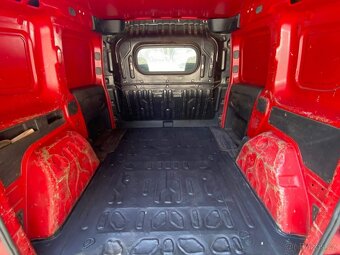 Fiat Doblo Cargo 1.4i 70 kW nové ČR odpočet DPH STK 2/27 - 15