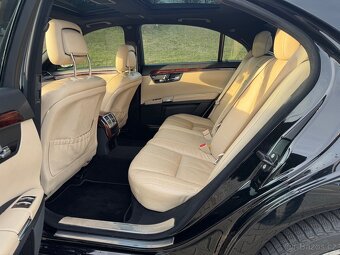 Mercedes-Benz 320 CDI Long 4Matic - 15