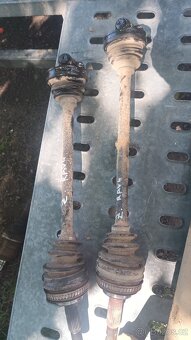 RAV4 Toyota - díly - 15