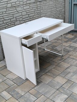 Prodám psací stůl IKEA + Dvě dětské židle - 15