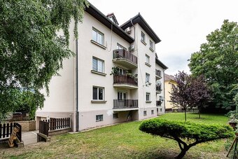 Vybavený byt 1+1 s klimatizací a zahradou - 15