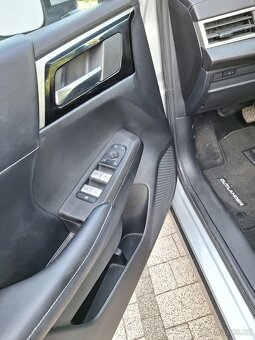 Mitsubishi Outlander - 15