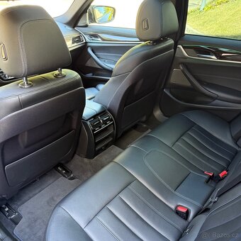 BMW 540i XDRIVE M-PACKET,TOP,KRÁSNÁ VÝBAVA - 15