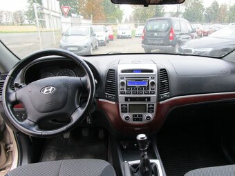 Hyundai Santa Fe, 2,2CRDI - 110KW - "4x4" - ČR - 15