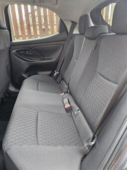 Toyota Yaris, 1.5 najeto 10 000km - 15
