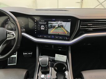 Volkswagen Touareg 3.0TDi,210kW,4x4,R-Line,Vzduch,LED,tažné - 15