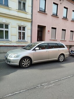 Toyota Avensis - 15