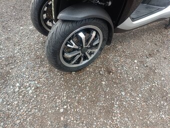 Peugeot Metropolis 400i CZ doklady v ceně Kufr. - 15
